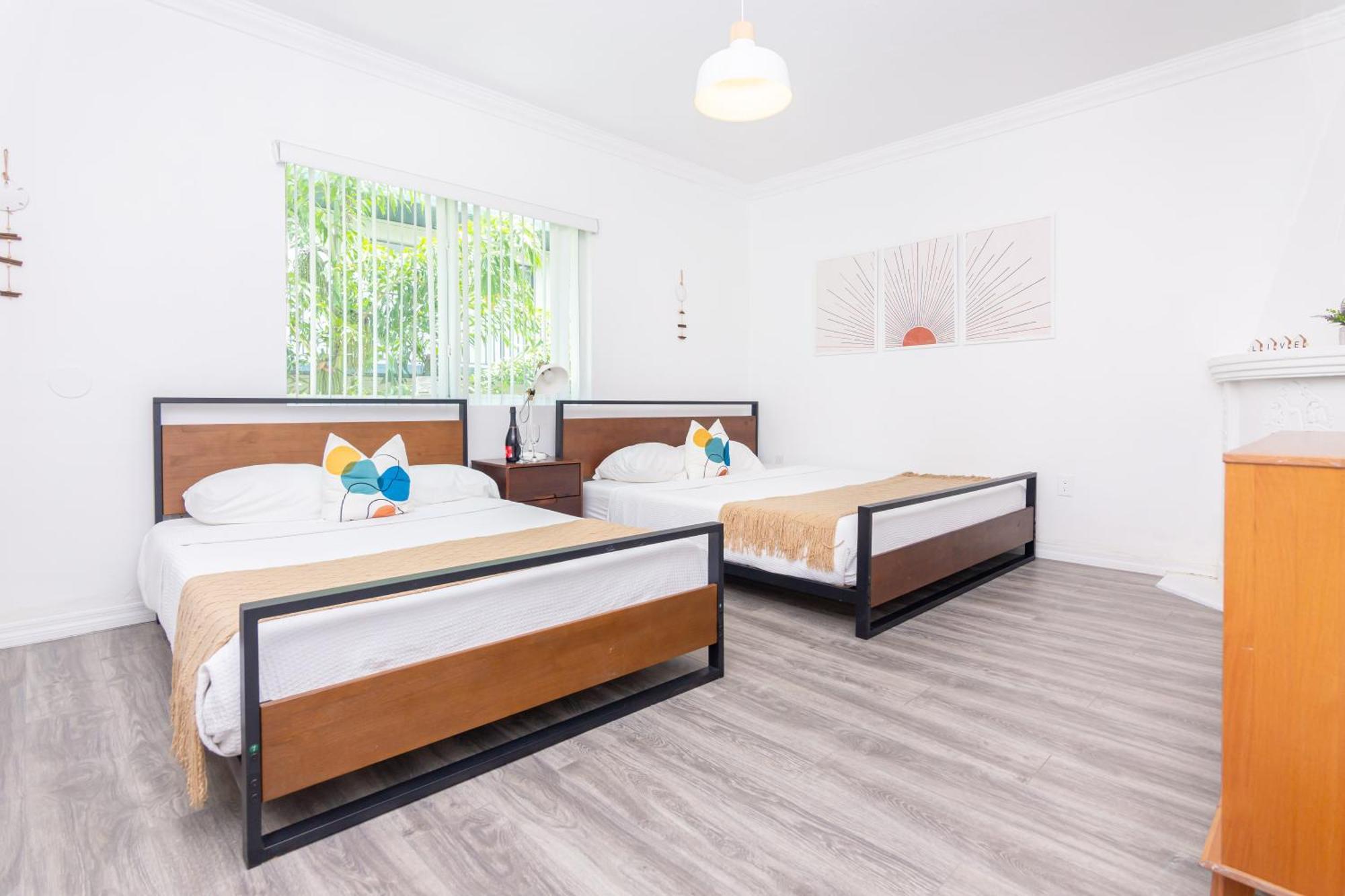 West Deco Apartahotel *