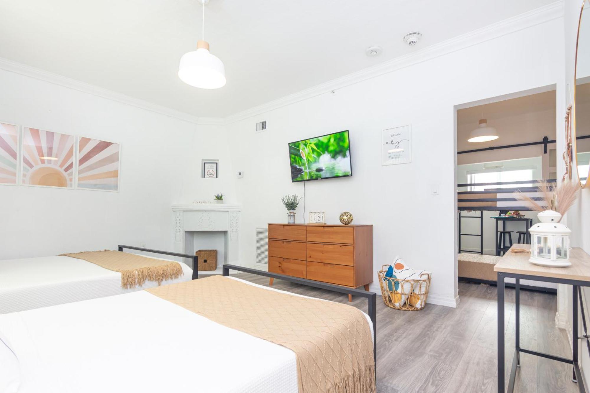West Deco Apartahotel Miami Beach