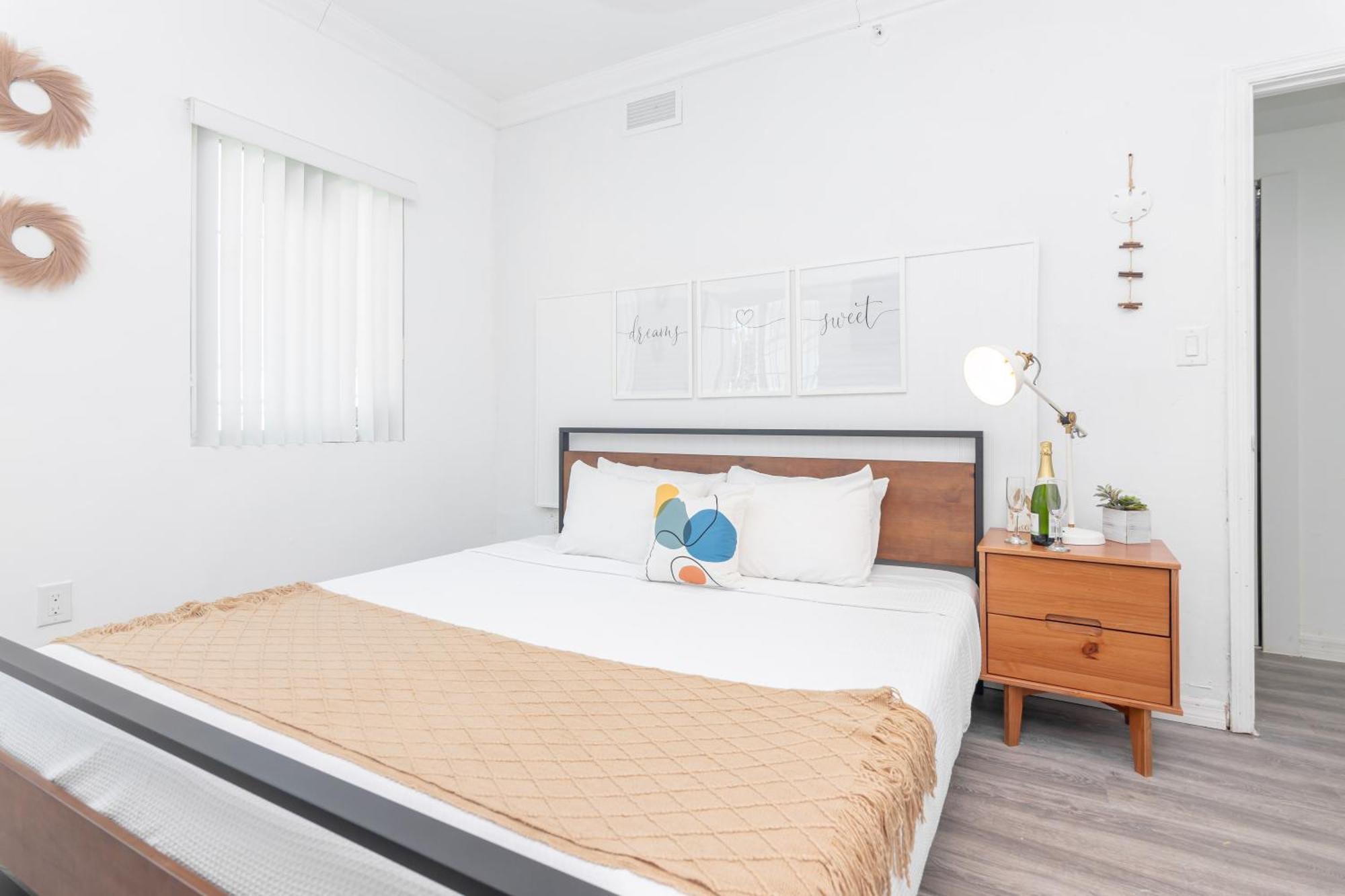West Deco Apartahotel Miami Beach